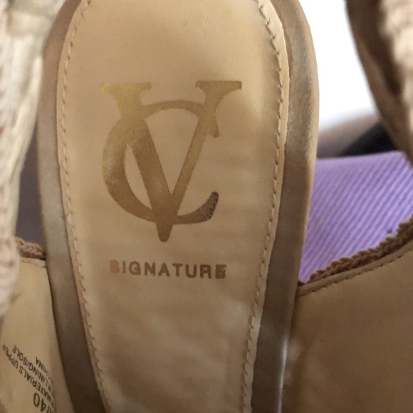 Vince Camuto size 10  Ivory crochet open toe wedge heel with platform at toe - Picture 5 of 8